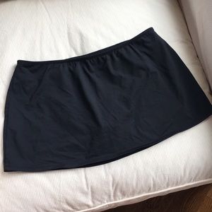 Black swim skirt